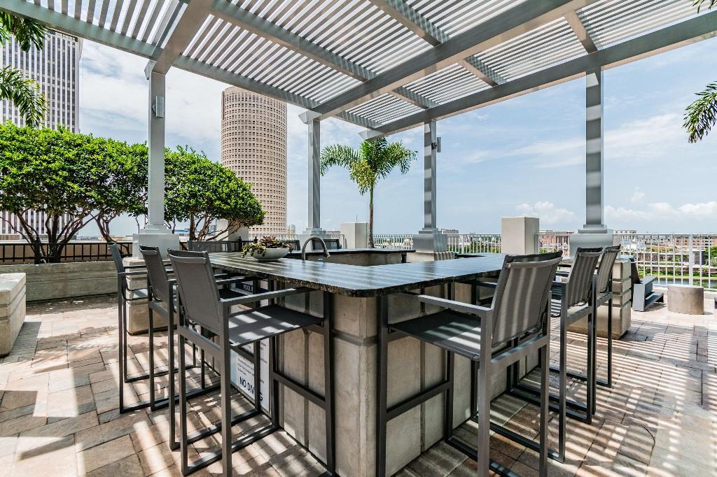 SKYPOINT A CONDO - Residential