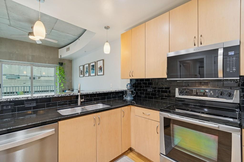 SKYPOINT A CONDO - Residential