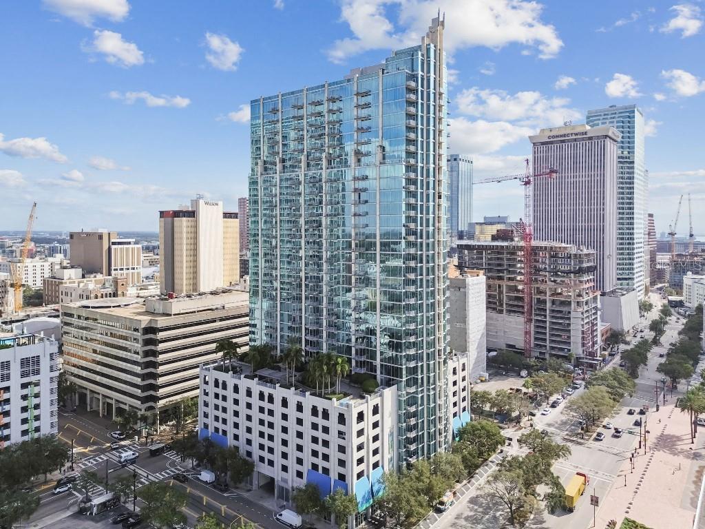 SKYPOINT A CONDO - Residential