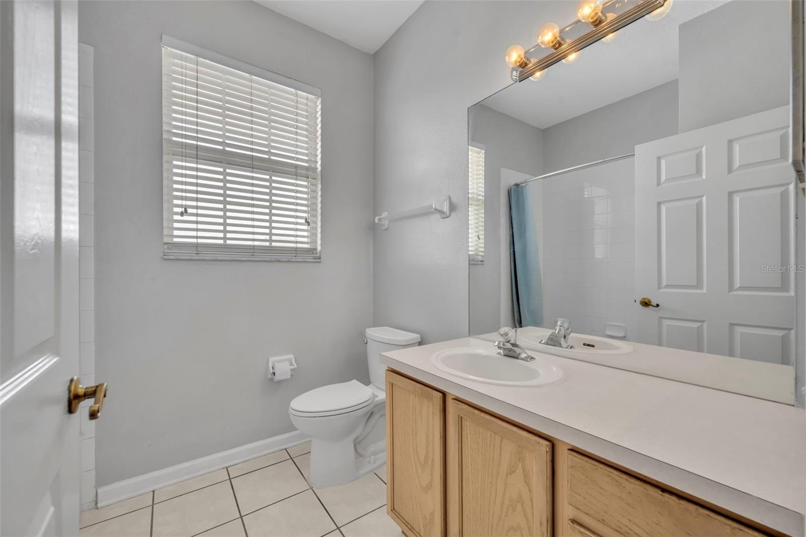 BRANTLEY TERRACE CONDO PH 1 THRU 7 - Residential