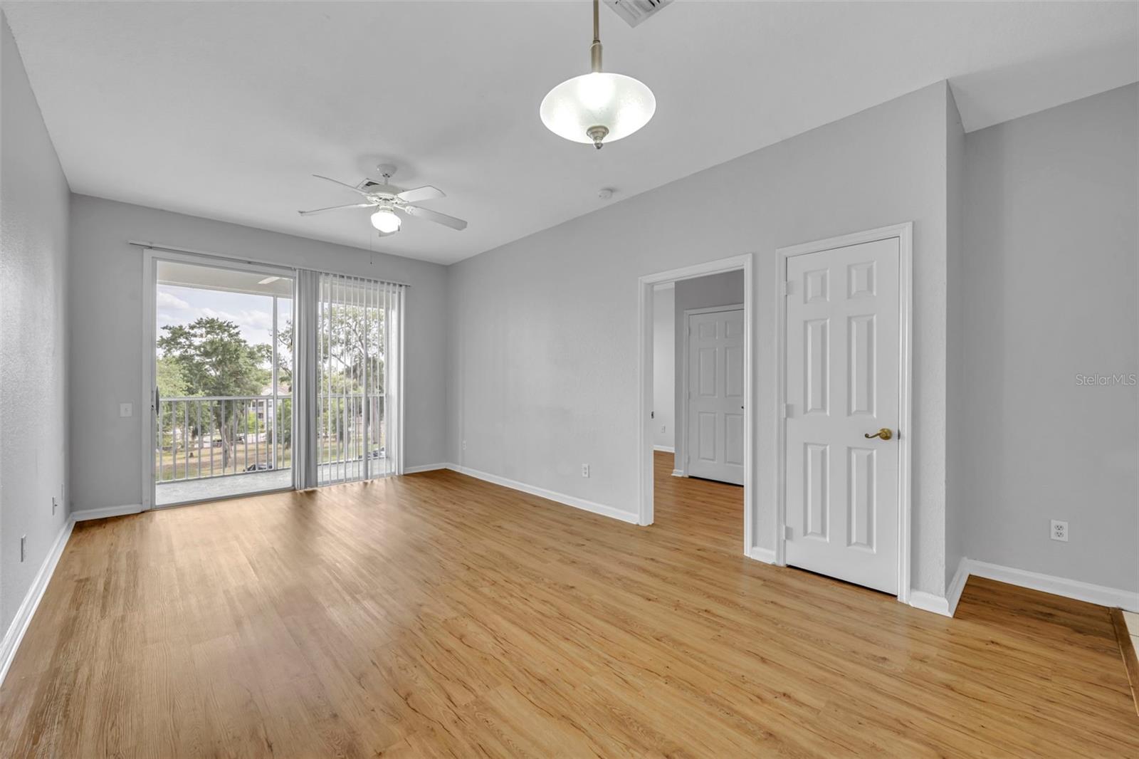 BRANTLEY TERRACE CONDO PH 1 THRU 7 - Residential