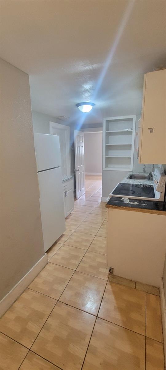 DREW PARK RE OF - Residential Lease