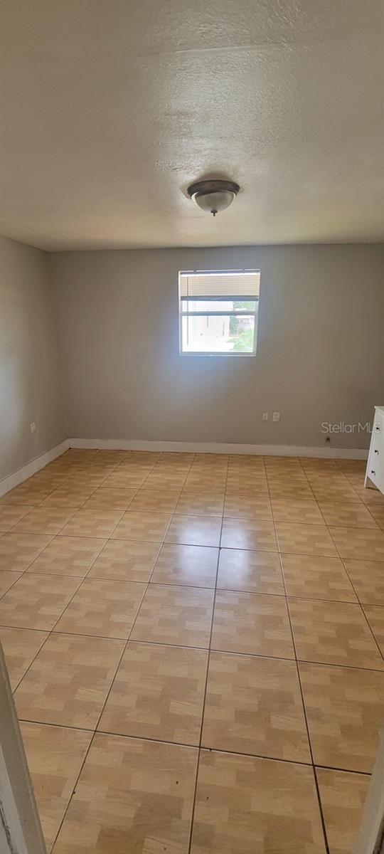 DREW PARK RE OF - Residential Lease