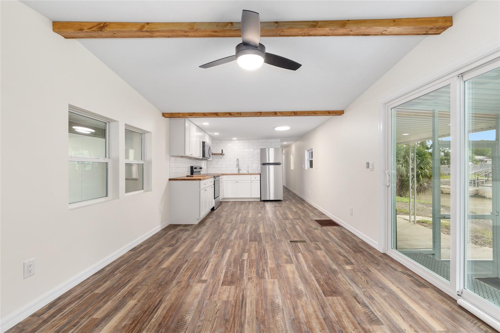 EAST COVE UNIT 01 - Residential