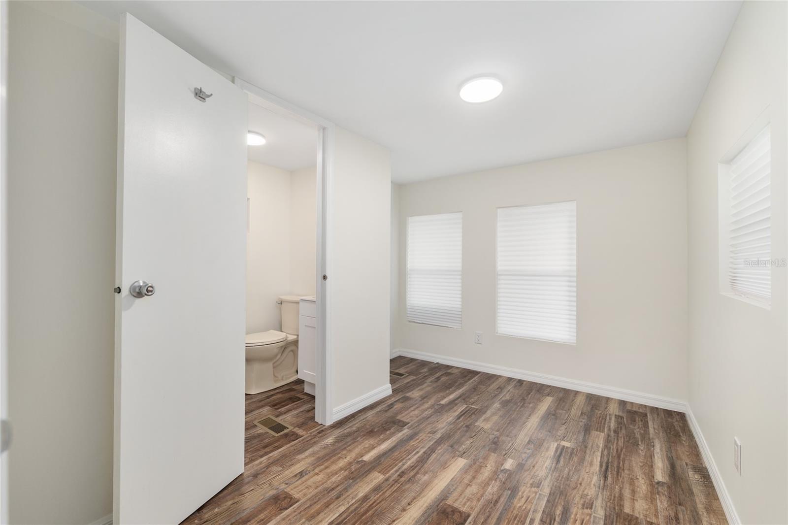 EAST COVE UNIT 01 - Residential