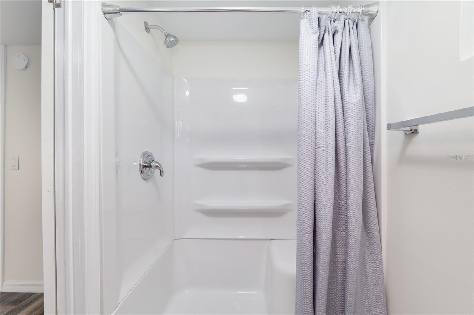 EAST COVE UNIT 01 - Residential