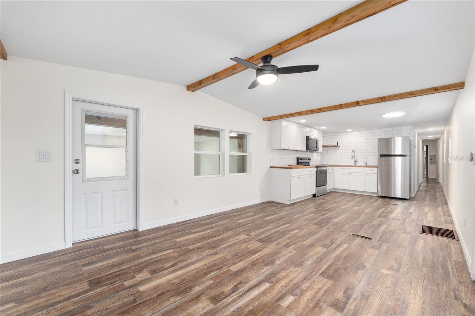 EAST COVE UNIT 01 - Residential