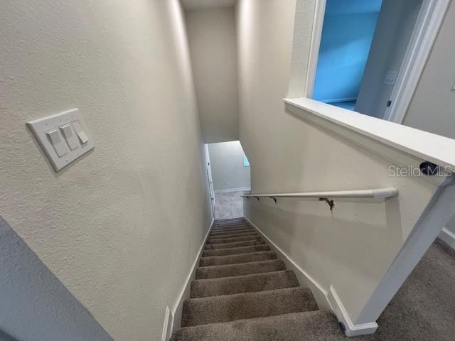 OAKS/MOSS PARK PH N2 & O - Residential Lease