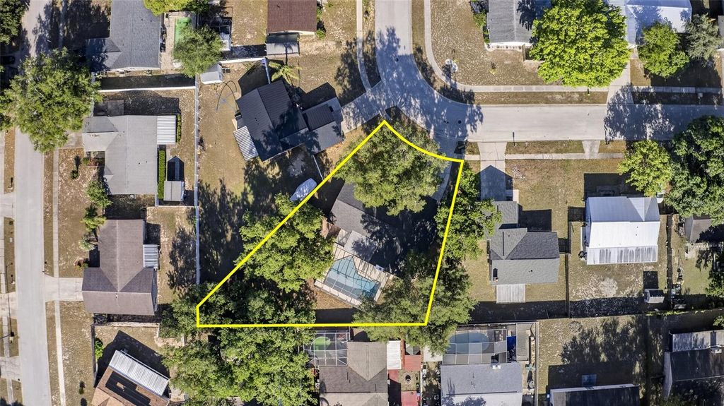 Photo of 1513 Piney Branch Circle, Valrico, FL 33594 (MLS # TB8500926)