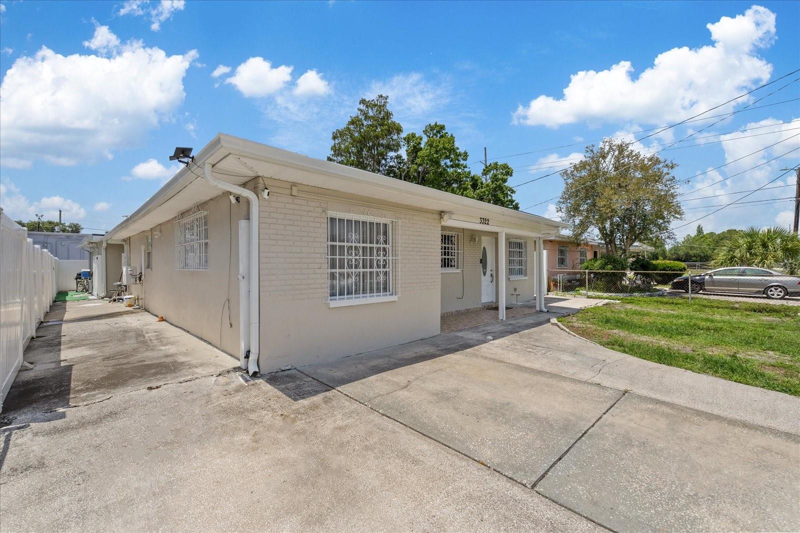 3322 W KATHLEEN STREET