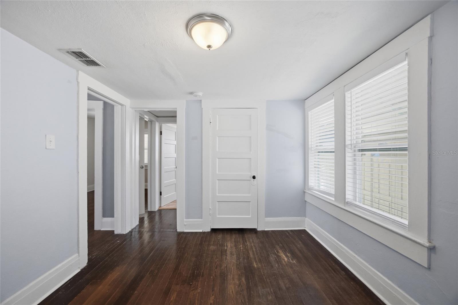 RIVERCREST - Residential