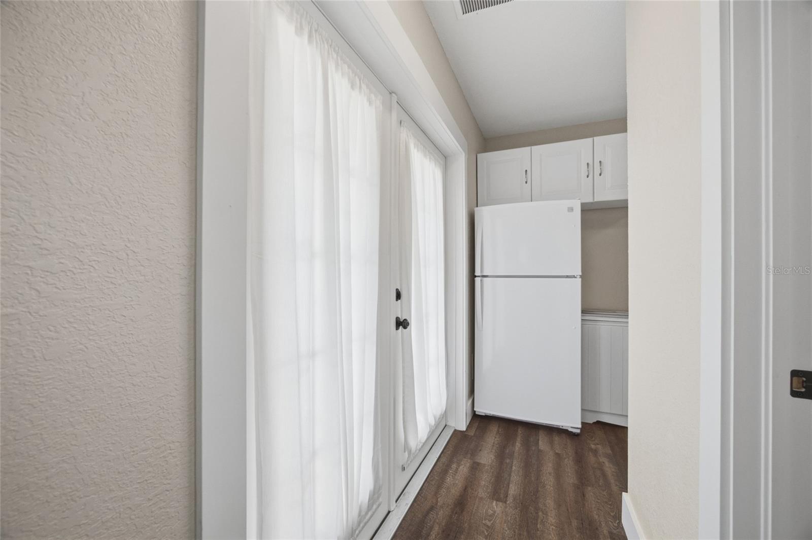 RIVERCREST - Residential