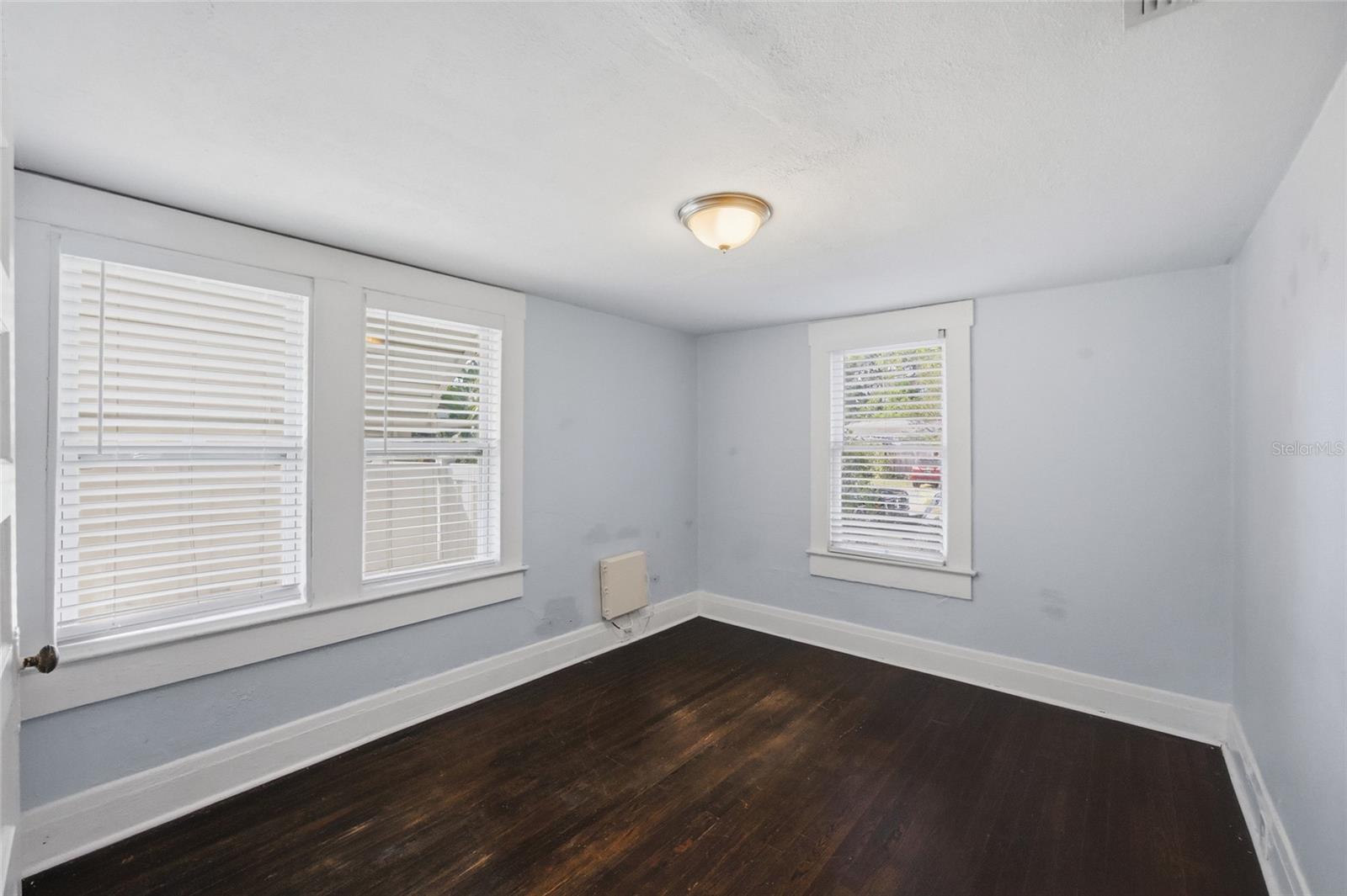 RIVERCREST - Residential