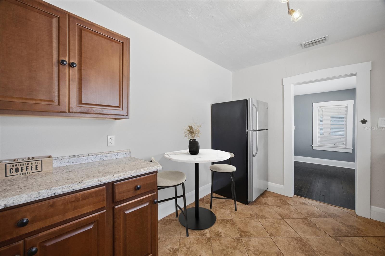 RIVERCREST - Residential