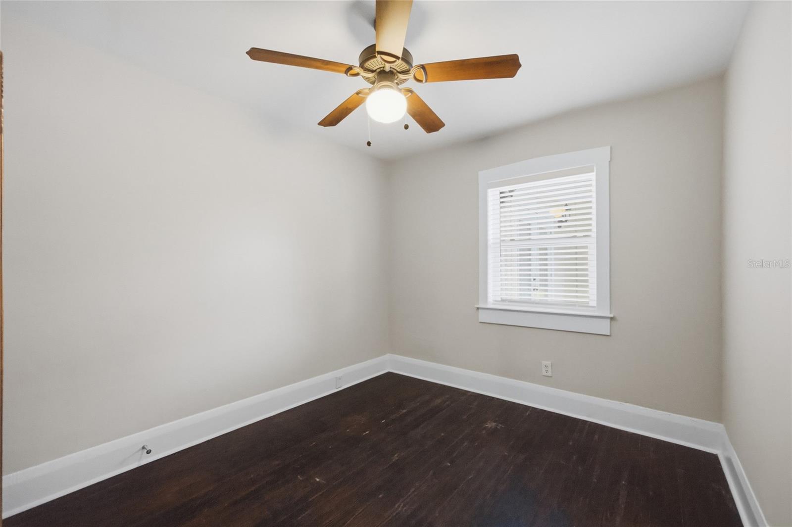 RIVERCREST - Residential