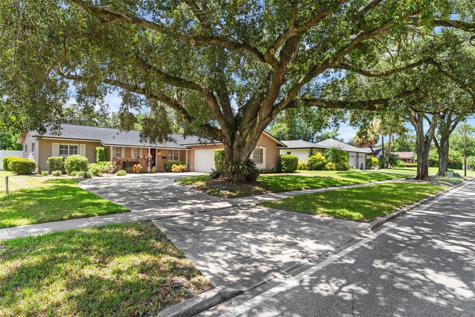 2774 BANCHORY ROAD