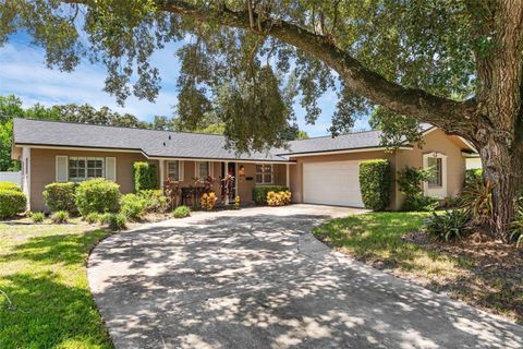Photo of 2774 Banchory Road, Winter Park, FL 32792 (MLS # O6328091) Photo of 2774 Banchory Road, Winter Park, FL 32792 (MLS # O6328091)