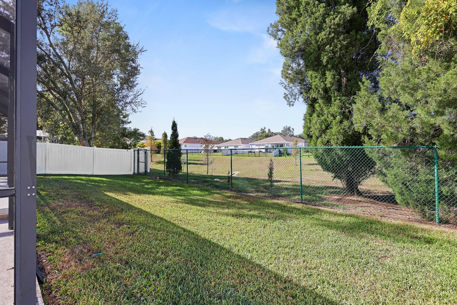 SOUTHERN OAKS GROVE - Residential