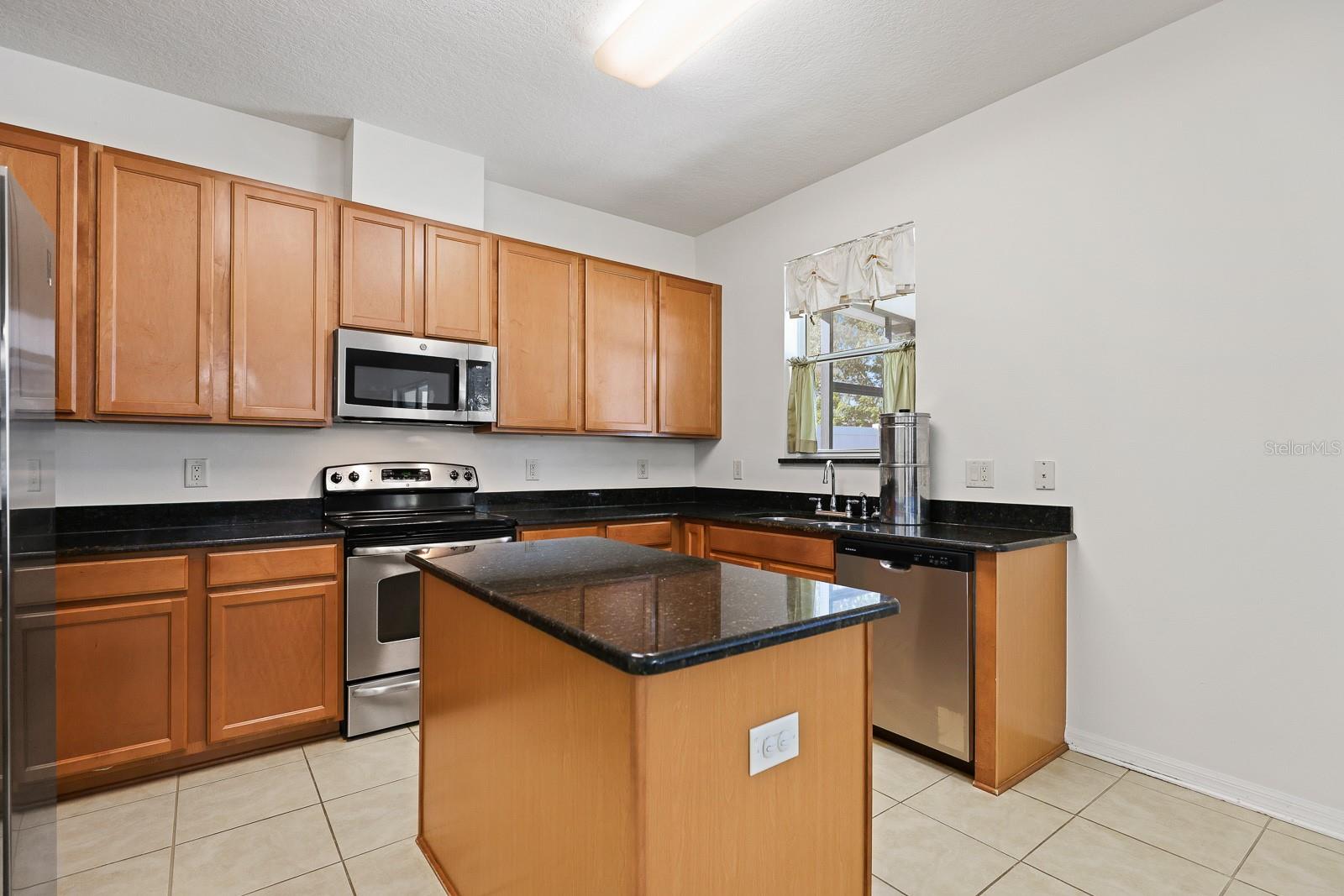 SOUTHERN OAKS GROVE - Residential