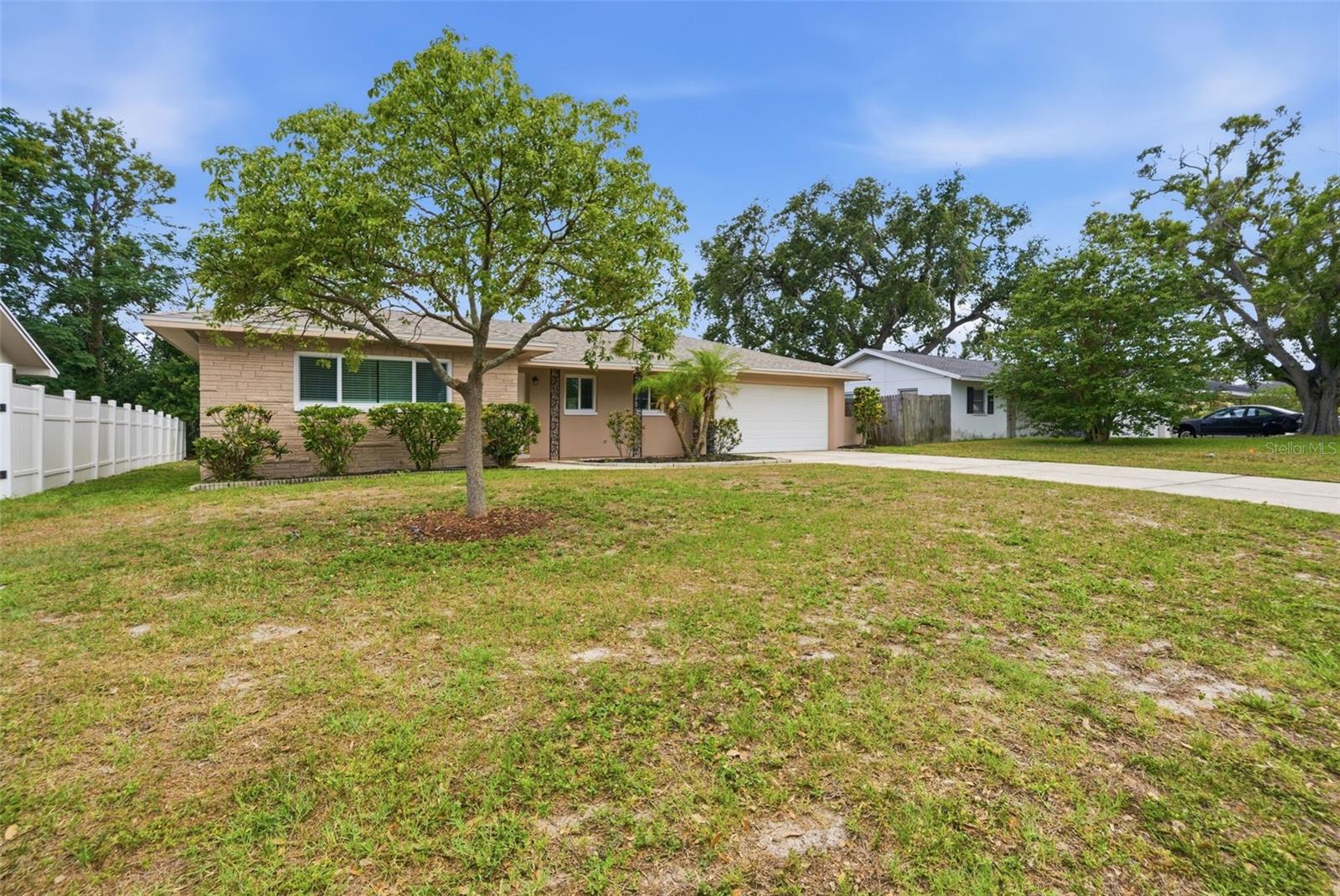 2465 BRENTWOOD DRIVE