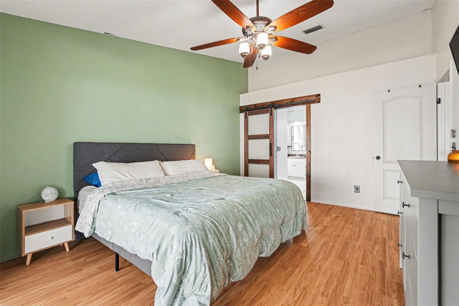 OAKDALE RIVERVIEW ESTATES UN 3 - Residential