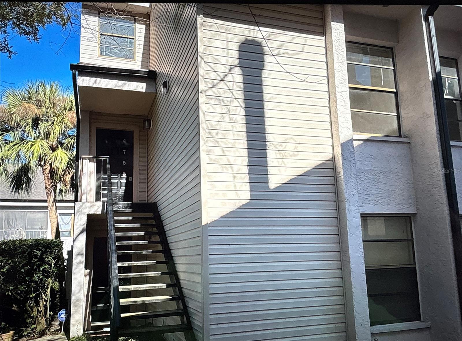 RIVER OAKS CONDOMINIUM I - Residential