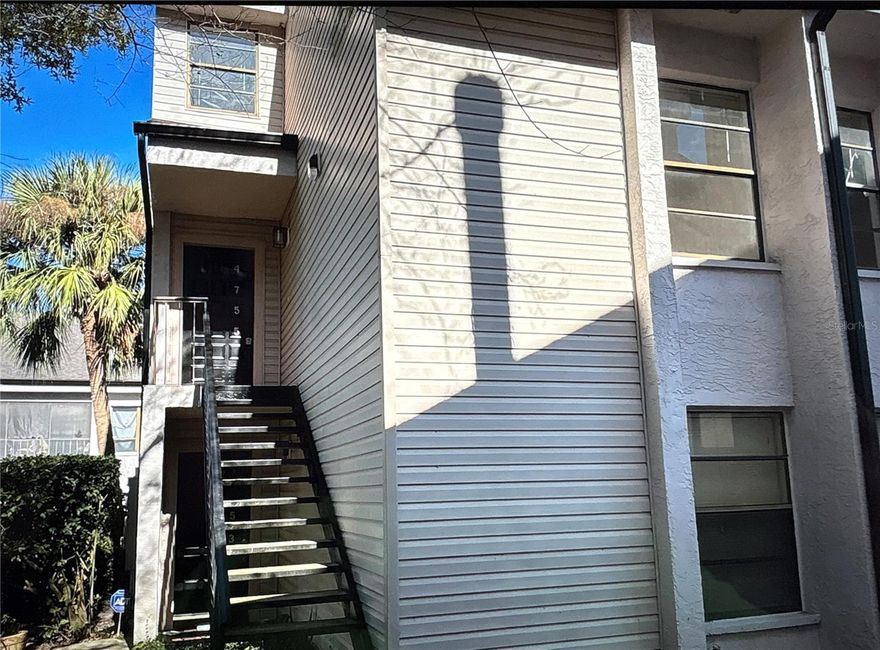 *RIVER OAKS* 2 BEDROOMS/2 BATHS WITH A LOFT IN GATED COMMUNITY IN CENTRAL LOCATION.
THE LOFT CAN BE USED AS A THIRD BEDROOM OR OFFICE!!!!
PROPERTY HAS BEEN UPDATED BY SELLER RECENTLY VERY NICELY WITH FRESH PAINT THROUGHOUT, BEAUTIFUL NEITRAL LAMINATE FLOORING, UPDATED BATHROOMS WITH NEW TOILETS AND VANITIES, AND MORE.
KITCHEN HAS STAINLESS STEEL APPLIANCES AND NEW LIGHTING W EPOXY COUNTERTOPS !!
VERY NICE OPEN FLOOR PLAN AND GREAT LOATION!
AIR CONDITIONER WAS REPLACED IN 2022 ALSO AND IS A RHEEM UNIT!
THIS CONDO IS READY FOR MOVE IN AND JUST LOOKING FOR SOME NEW OWNERS!!!