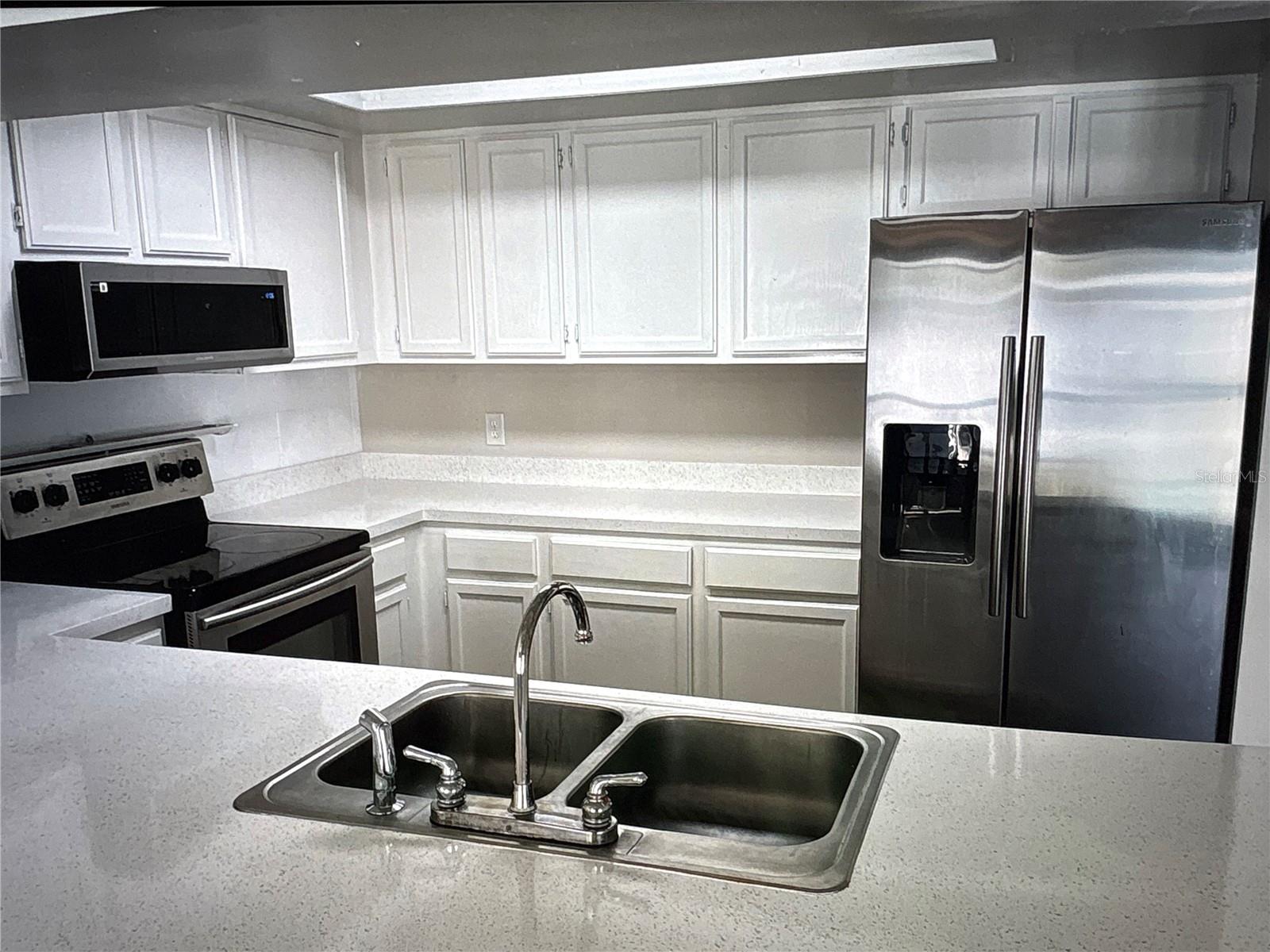 RIVER OAKS CONDOMINIUM I - Residential