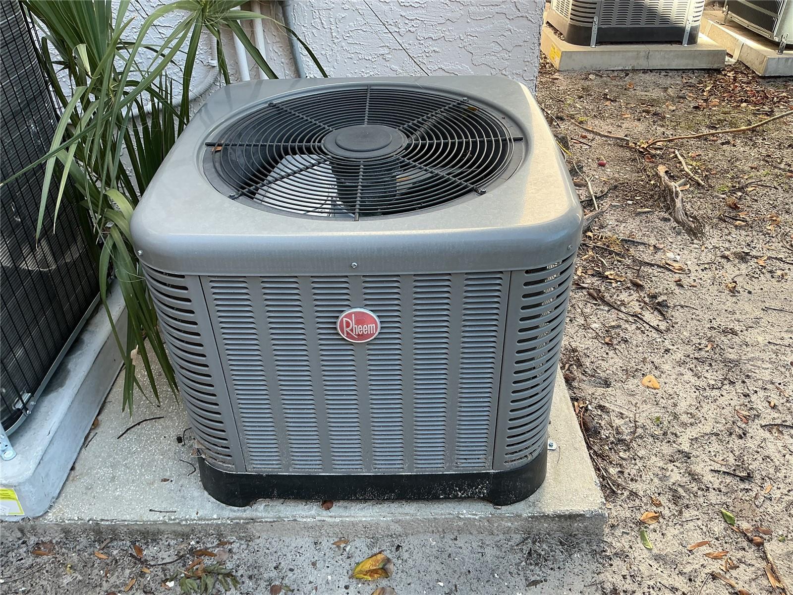 RIVER OAKS CONDOMINIUM I - Residential