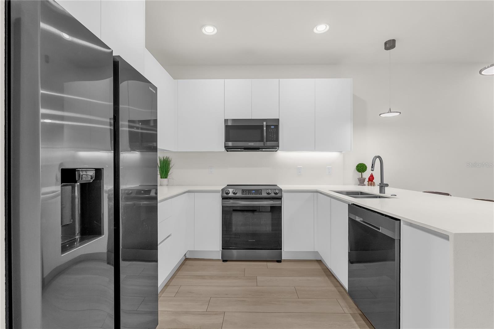 HIDDEN FOREST AT SILVER CREEK - Residential