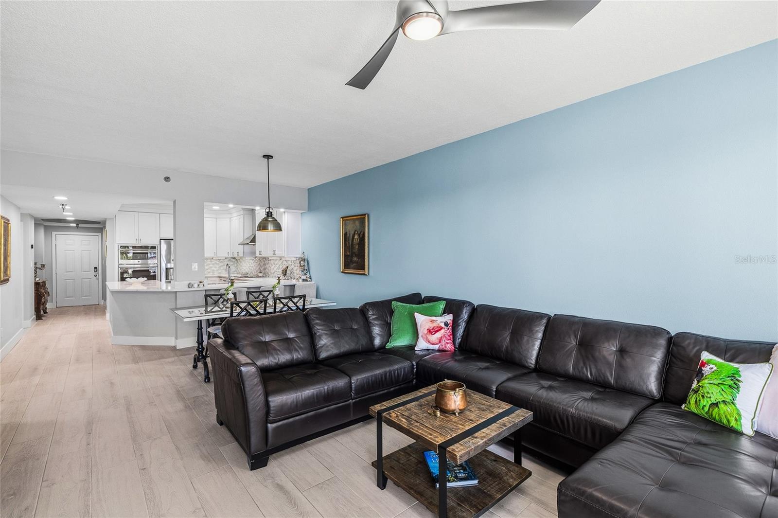 HARBOURSIDE CORAL POINTE - Residential