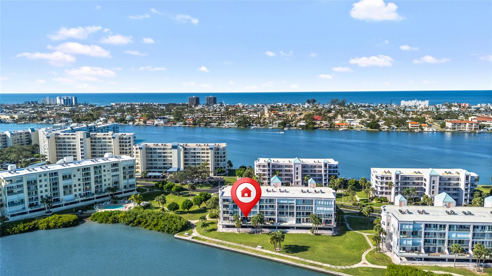 HARBOURSIDE CORAL POINTE - Residential