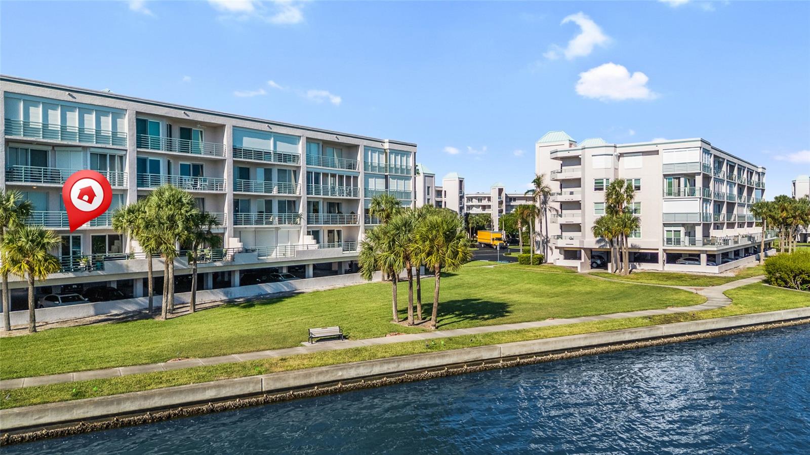 HARBOURSIDE CORAL POINTE - Residential