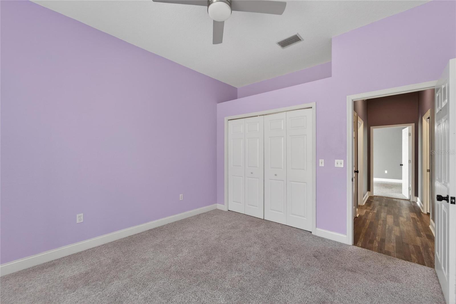 COUNTRY CLASS FARMS - Residential