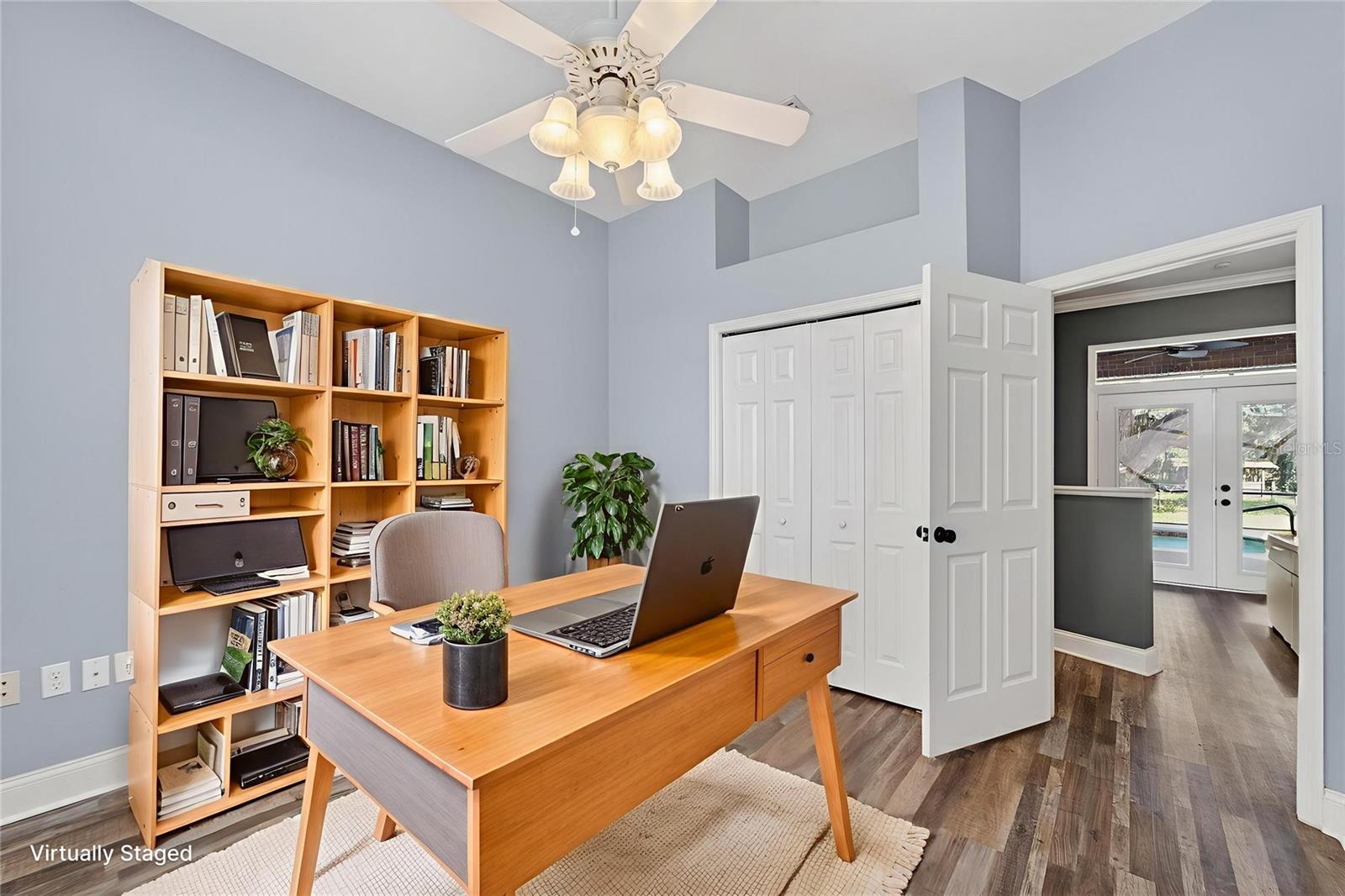 COUNTRY CLASS FARMS - Residential