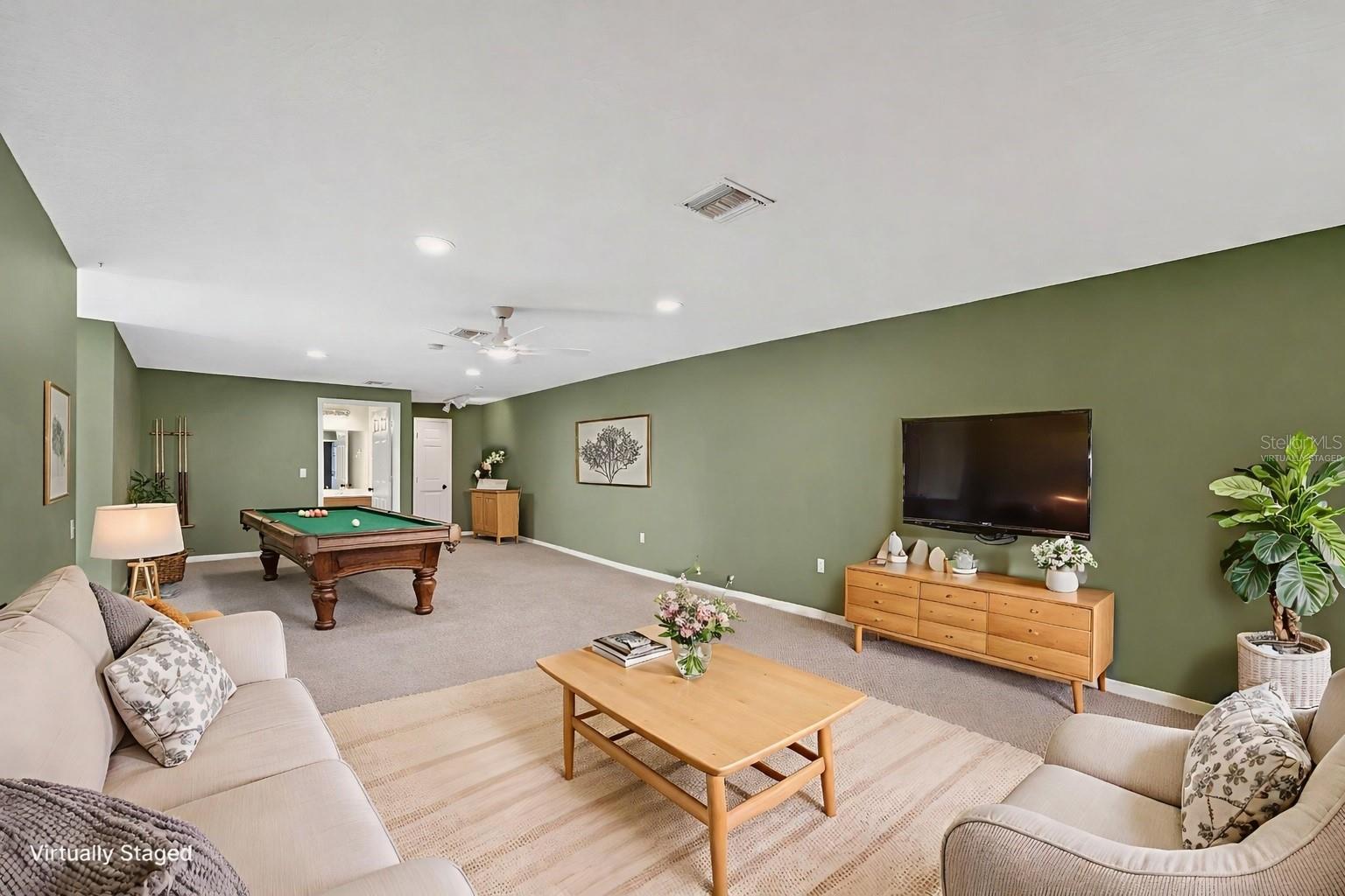 COUNTRY CLASS FARMS - Residential