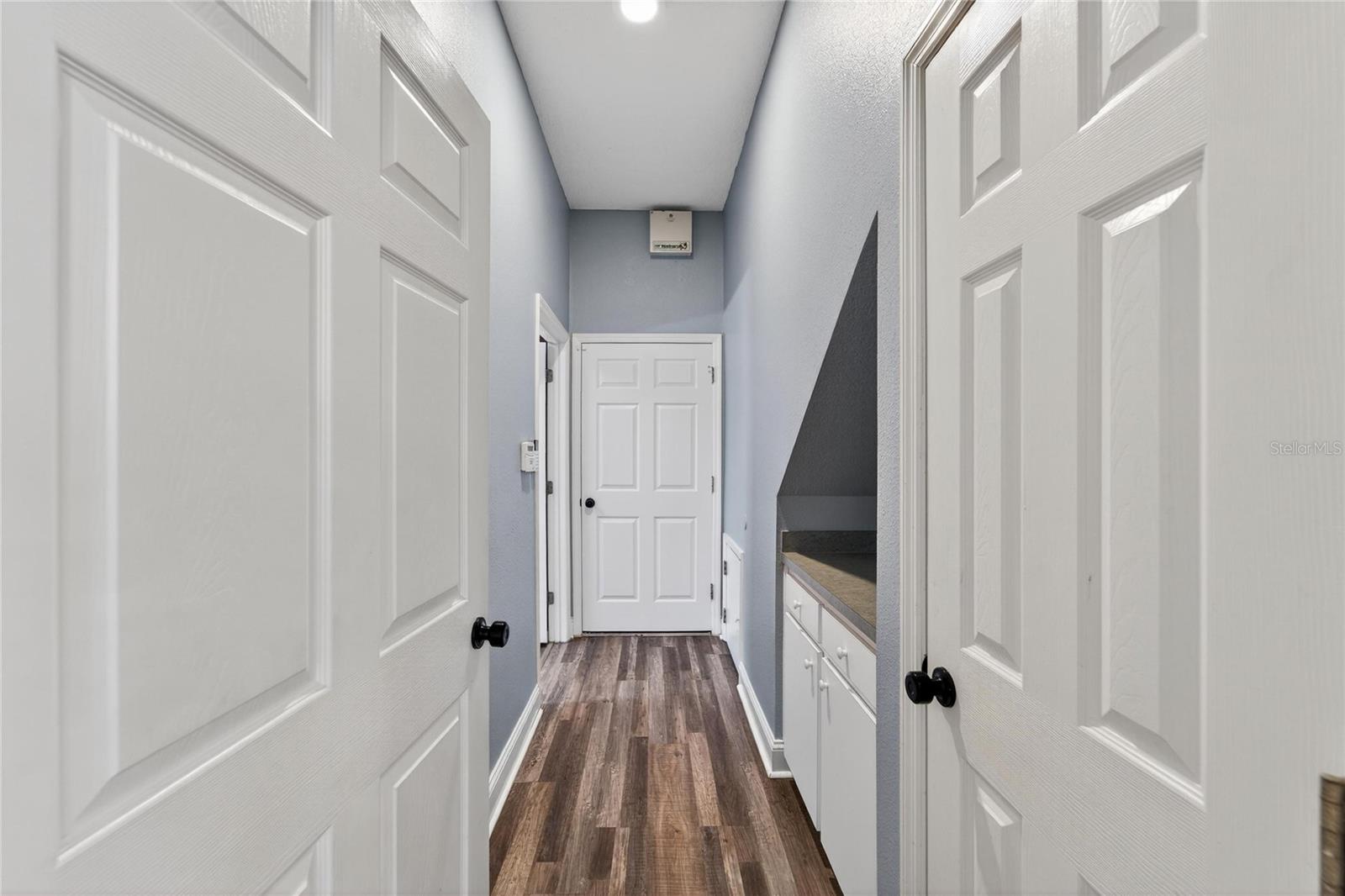 COUNTRY CLASS FARMS - Residential