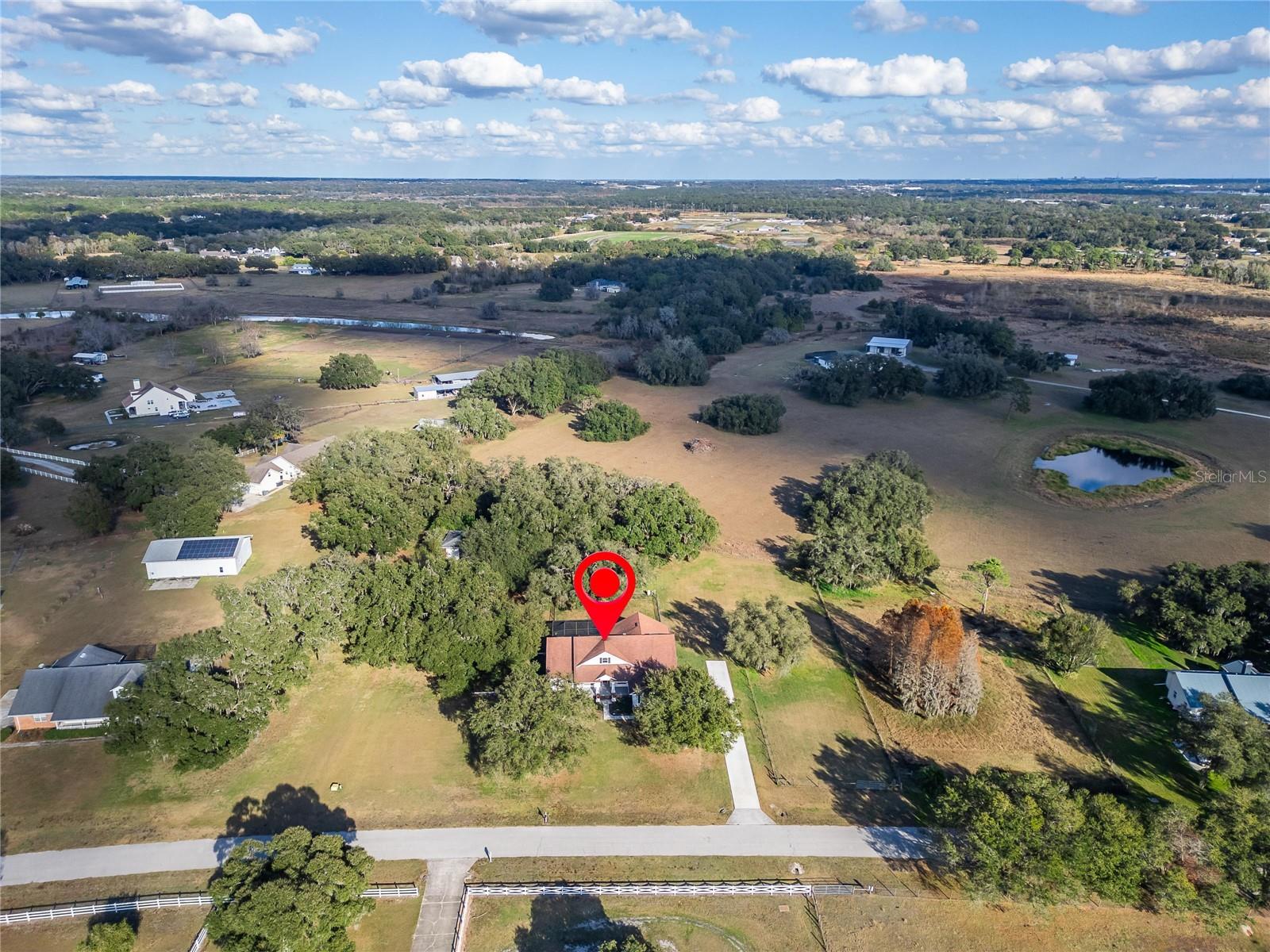 COUNTRY CLASS FARMS - Residential