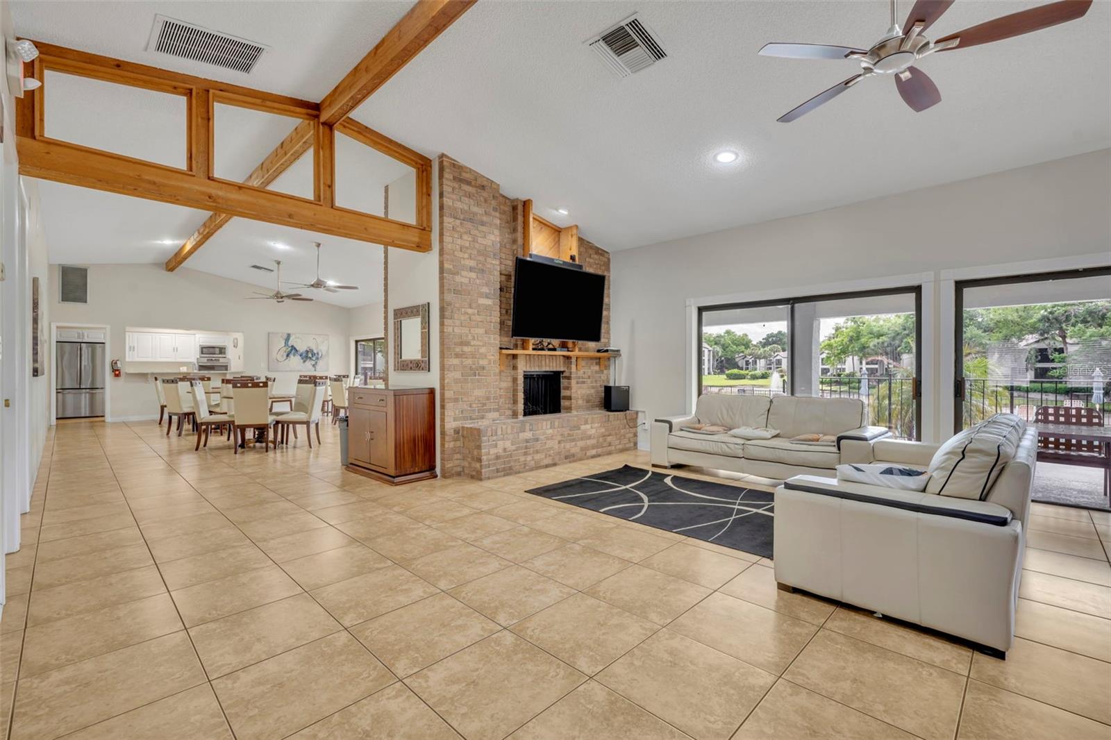 ESCONDIDO PH 1 - Residential