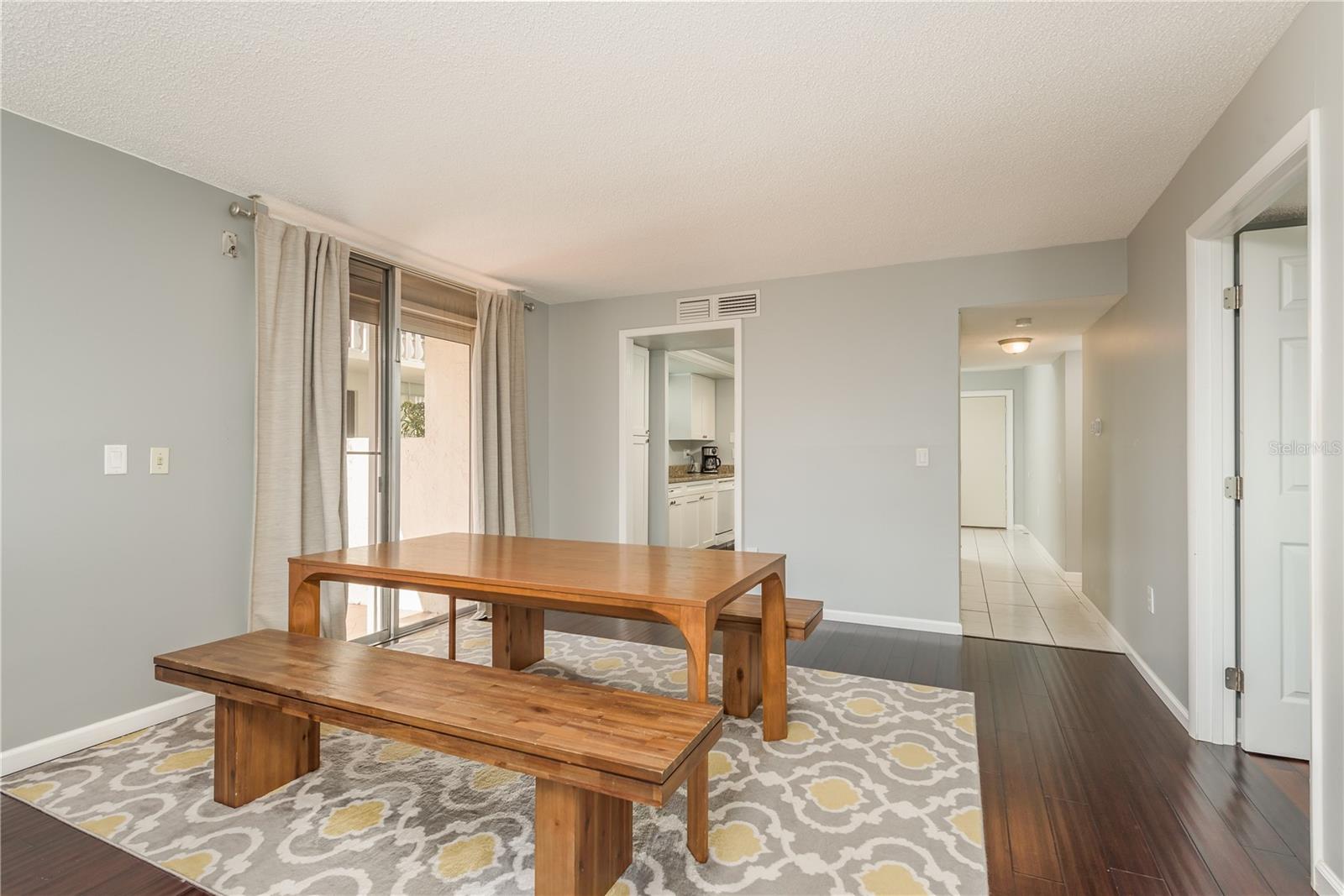 SEVILLE CONDO 1 - Residential