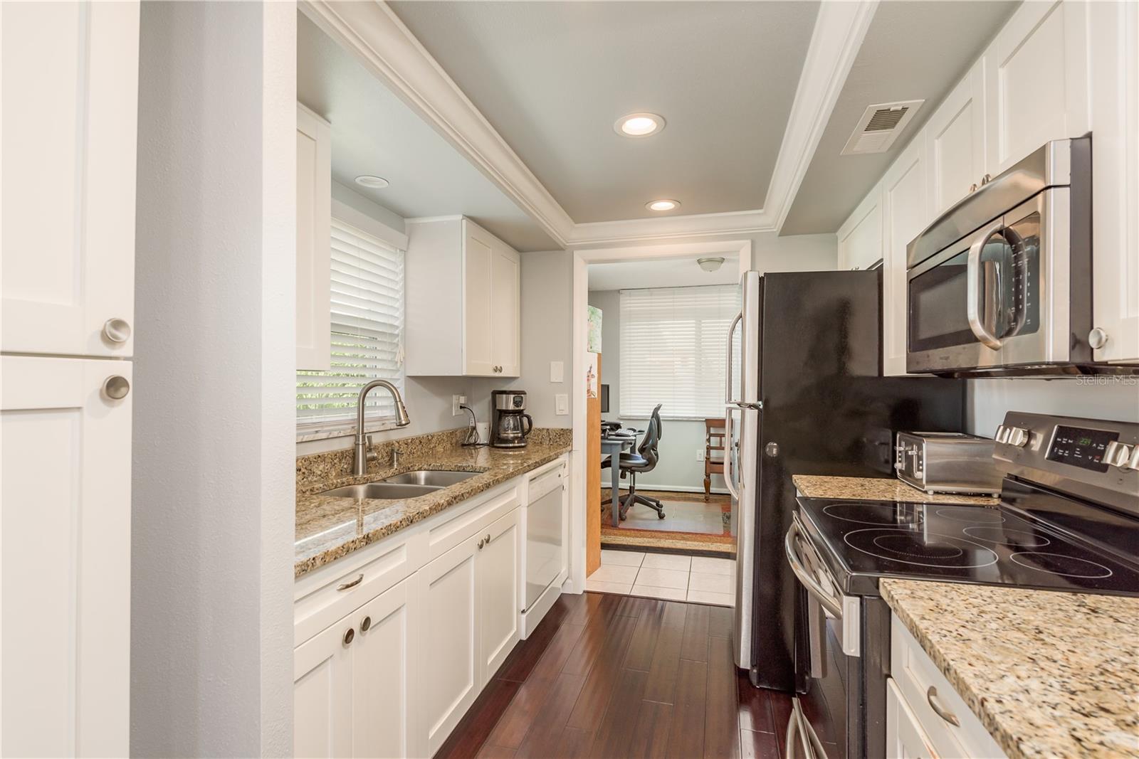 SEVILLE CONDO 1 - Residential