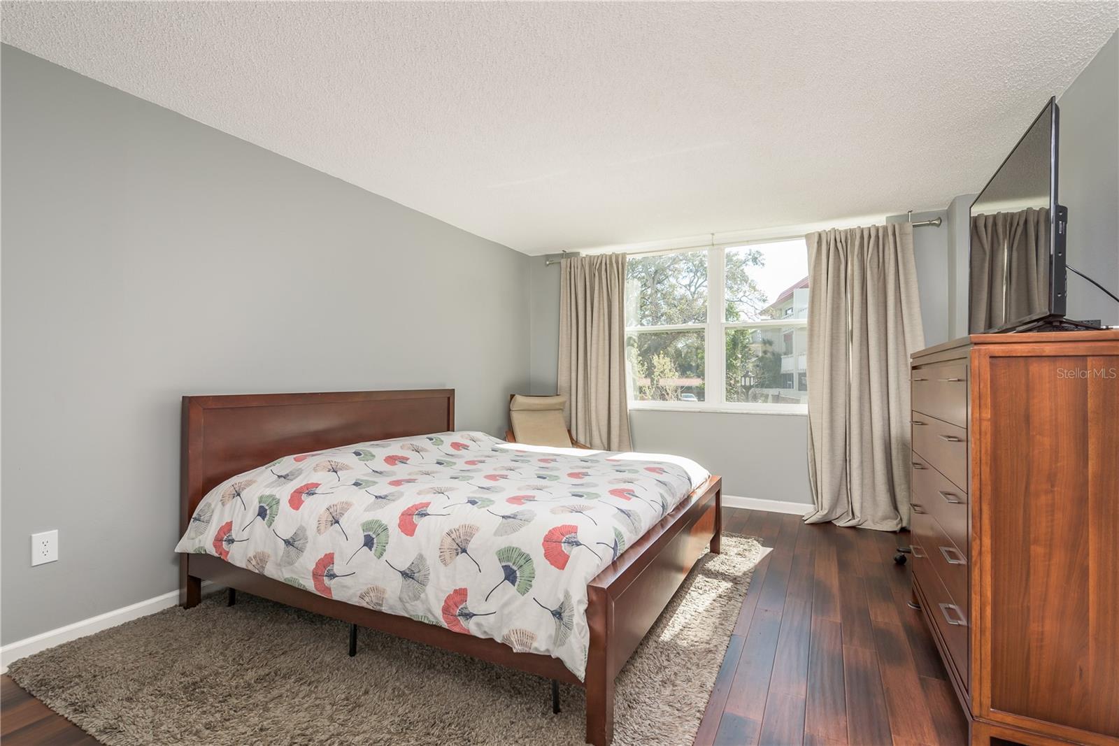 SEVILLE CONDO 1 - Residential