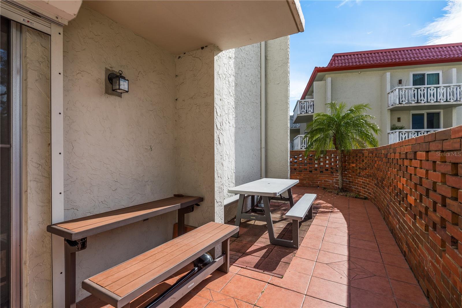 SEVILLE CONDO 1 - Residential