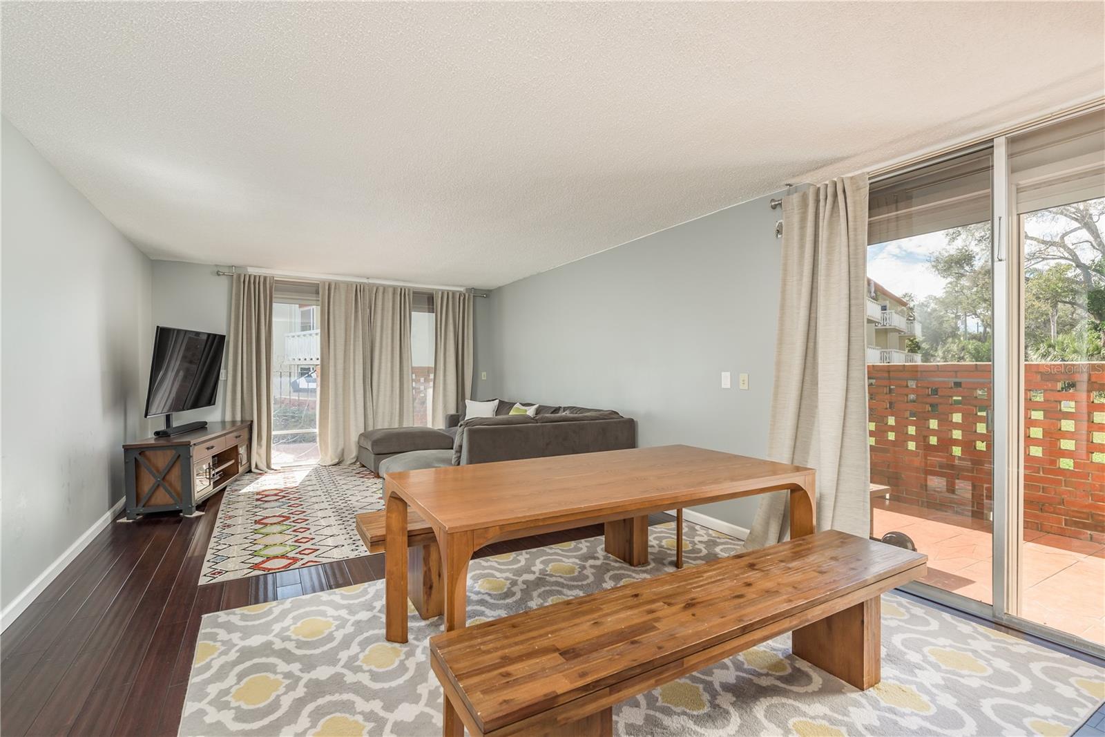 SEVILLE CONDO 1 - Residential