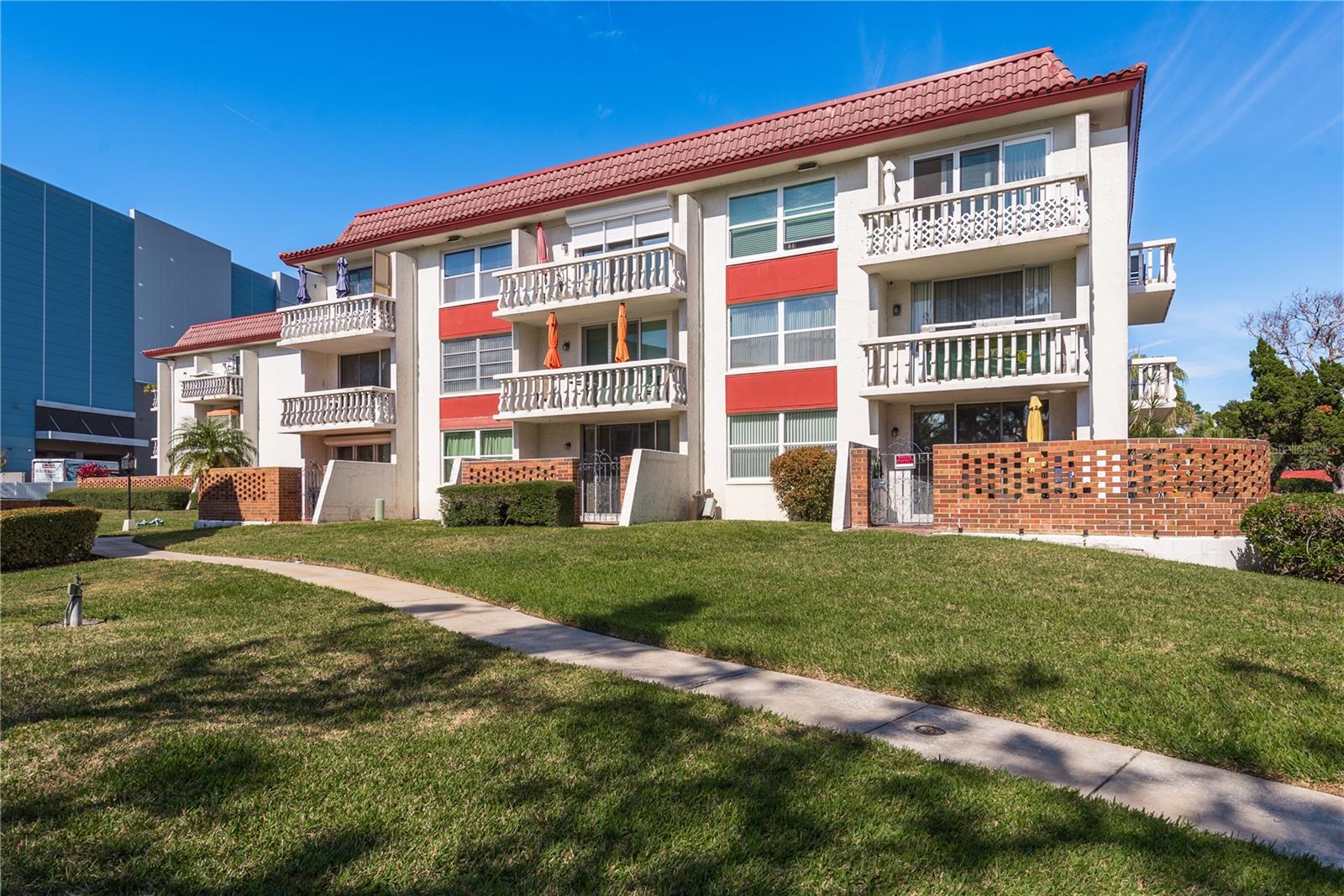 SEVILLE CONDO 1 - Residential