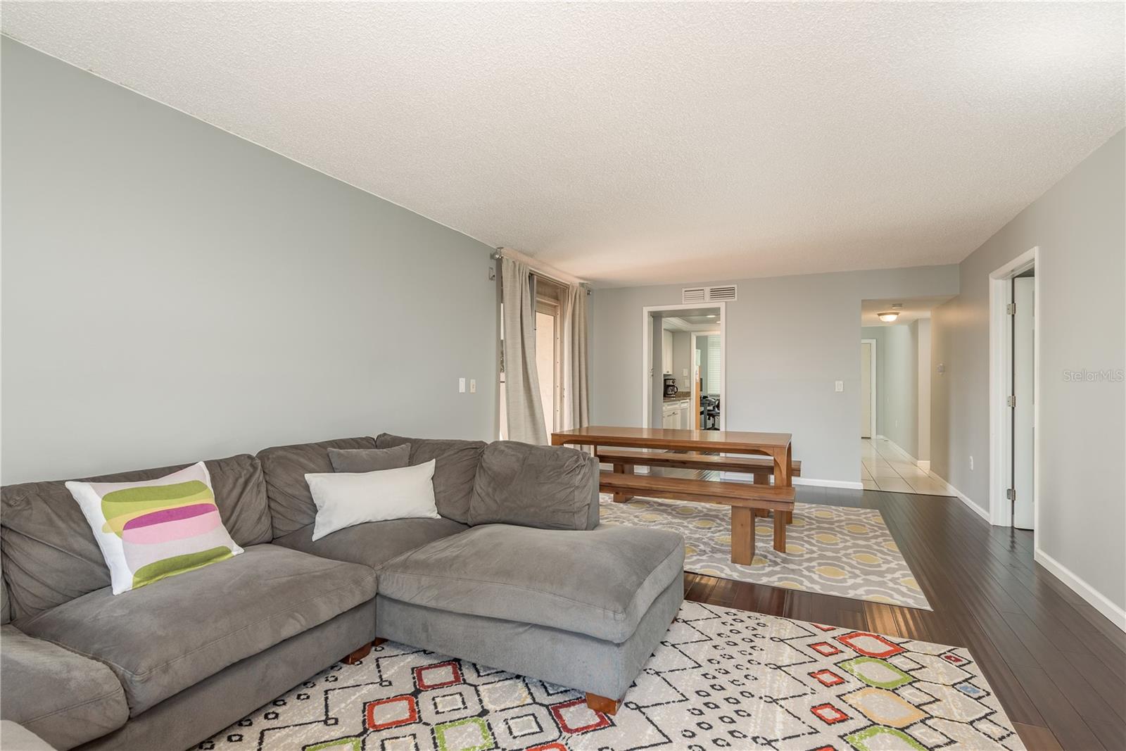 SEVILLE CONDO 1 - Residential