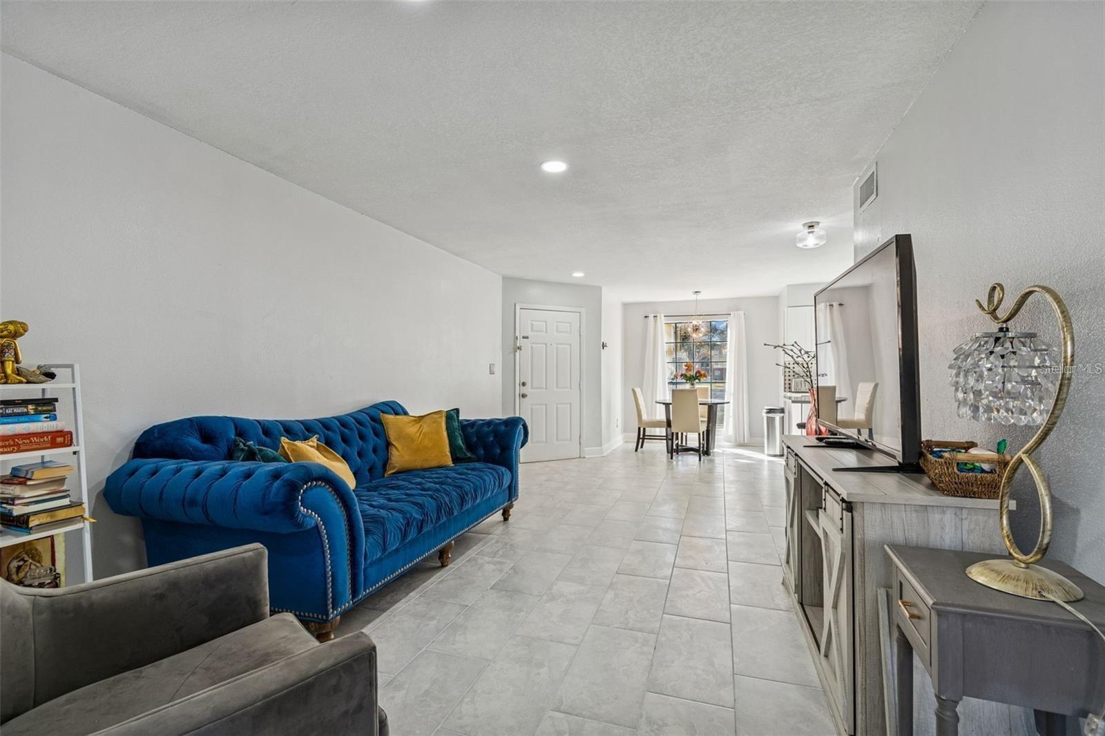 THE GRAND RESERVE CONDO - Residential Lease