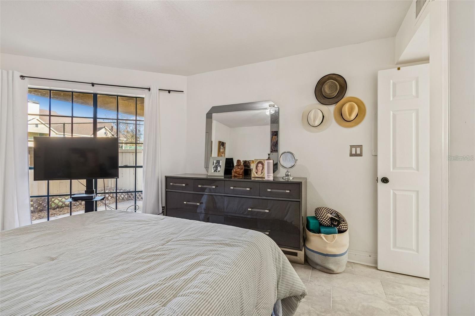 THE GRAND RESERVE CONDO - Residential Lease