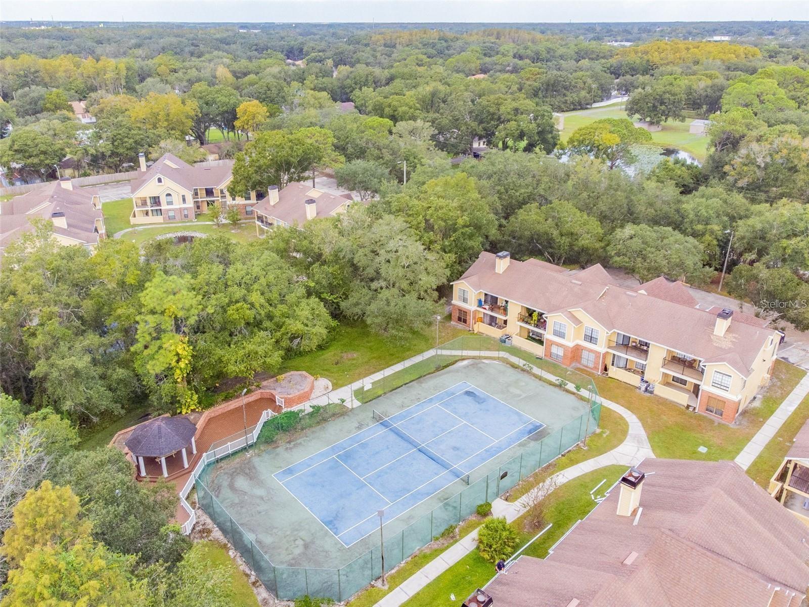 THE GRAND RESERVE CONDO - Residential Lease