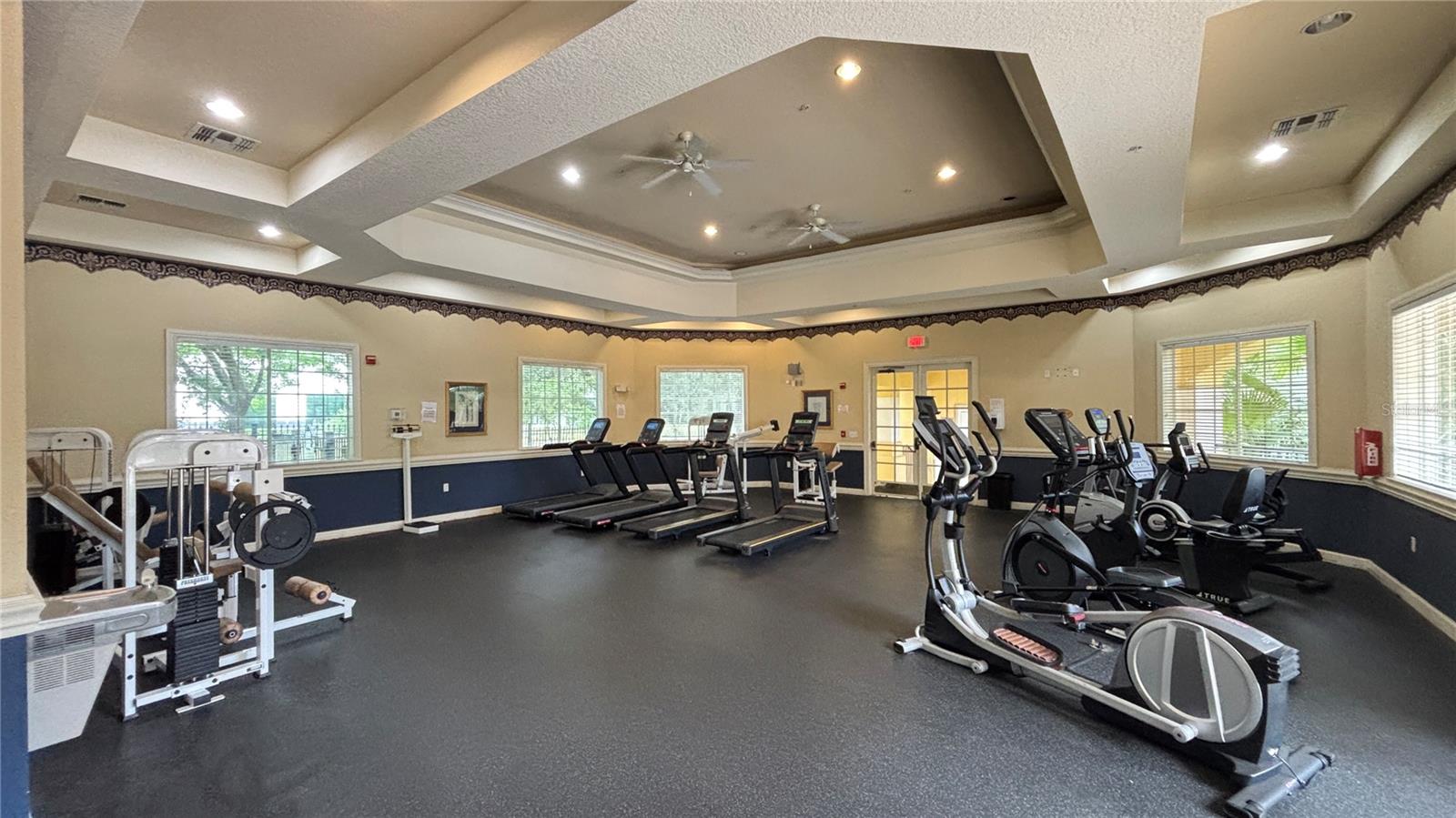 VISCONTI WEST - Residential Lease